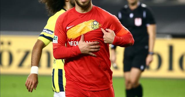 Süper Lig’in en çok gol atan yerli futbolcusu Adem Büyük oldu