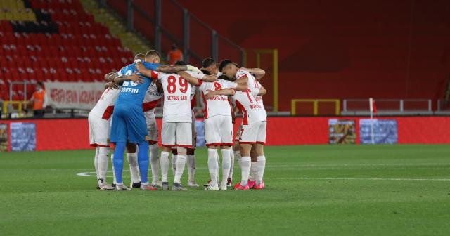 Ziraat Türkiye Kupası Finali: Antalyaspor: 0 - Beşiktaş: 2 (İlk yarı)