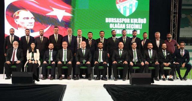 Bursaspor Kulübü Yönetimi: "Bursaspor, Teksas’tan büyüktür"