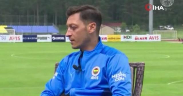 Mesut Özil: "İnşallah Pereira ile başarıya ulaşabiliriz"