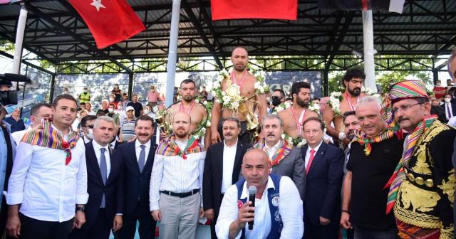 Kurtdere’de Başpehlivan Ali Gürbüz oldu