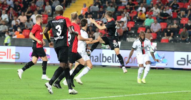 Süper Lig: Gaziantep FK: 0 - Beşiktaş: 0 (İlk yarı)