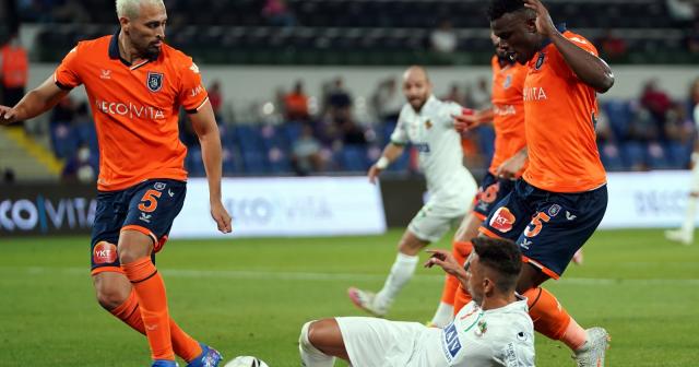 Süper Lig: Medipol Başakşehir: 0 - A. Alanyaspor: 1 (Maç sonucu)