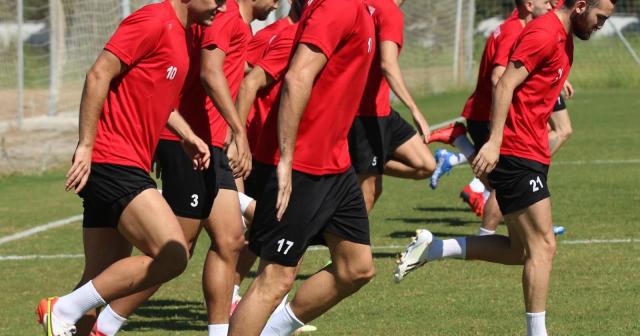 FT Antalyaspor, Adana Demirspor’a moralli hazırlanıyor
