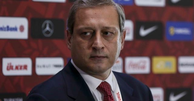 Burak Elmas: "Ekrem hocamıza bir Galatasaraylı olarak teşekkür ediyorum"