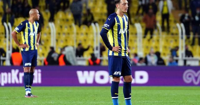 Kadıköy’de ’Yönetim İstifa’ sesleri