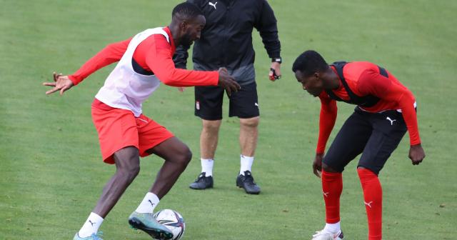 Sivasspor, Adana Demirspor maçına yoğun tempoda hazırlanıyor