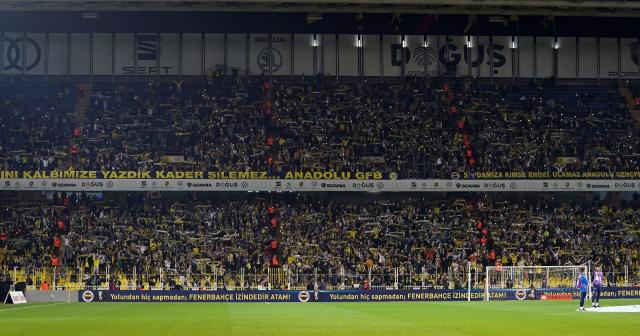 Fenerbahçe taraftarının tepkisi maç sonunda da devam etti