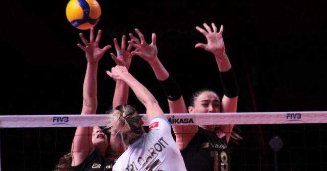 FIVB Kadınlar Dünya Kulüpler Şampiyonası: Minas Tenis Clube: 0 - VakıfBank: 3