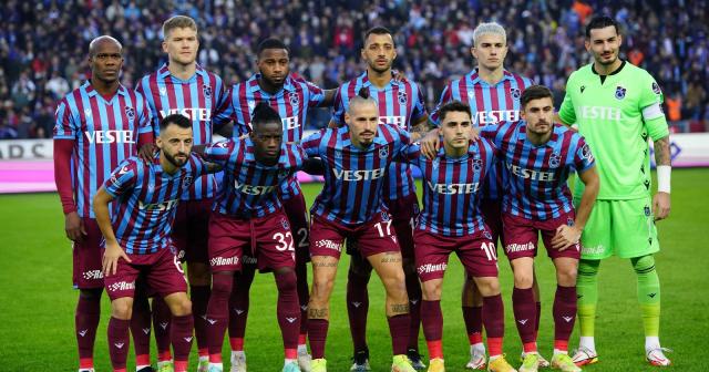 Trabzonspor 2021’deki liderliğini 2022’de şampiyonlukla taçlandırmak istiyor