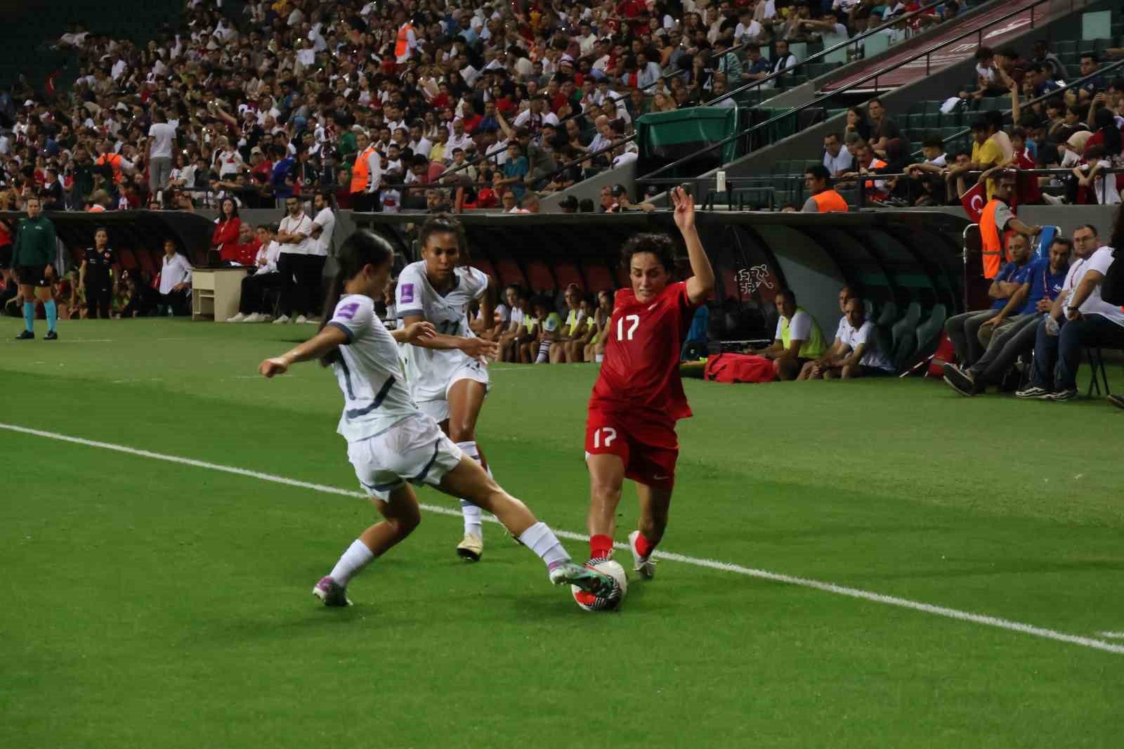 Avrupa Kadınlar Şampiyonası Elemelerinde İsviçre, Türkiye'yi 2-0 devirdi
