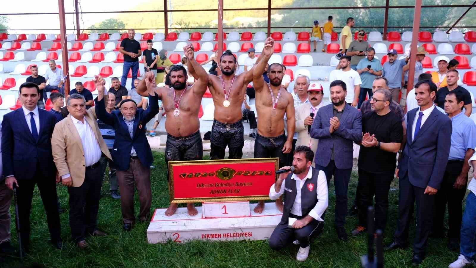 Sırıklar Dikildi, Güreşler Yağlandı: Dikmen Şenlik Alanı Hareketli