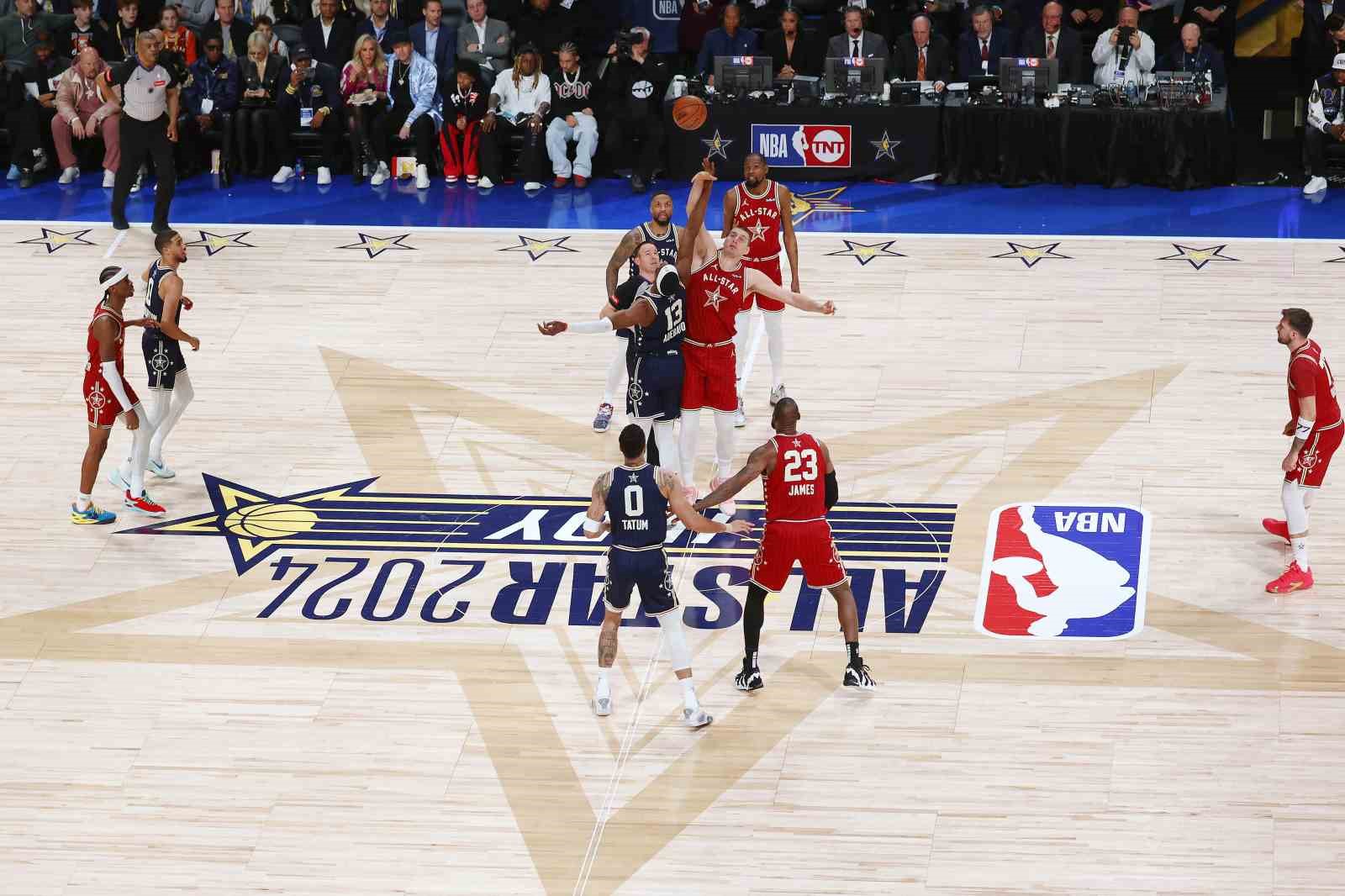 73. NBA All-Star maçını Doğu Konferansı rekor sayıyla kazandı