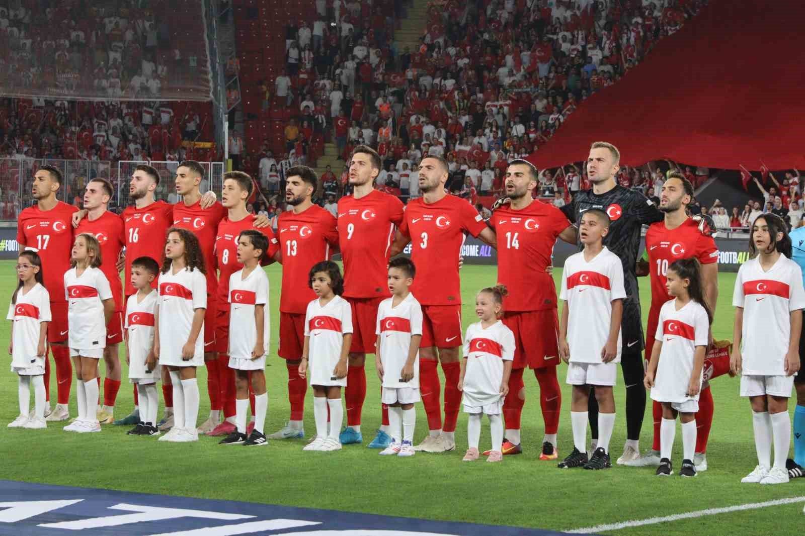 A Milliler'in Uluslar Ligi Yolculuğu: Zirveye Ulaşmak mı, Düşüşü Durdurmak mı?