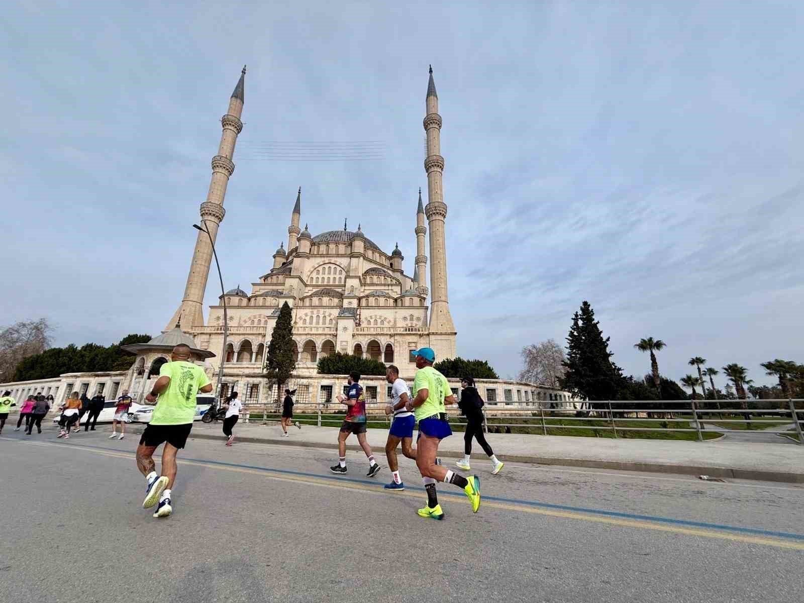 Kurtuluş Yarı Maratonu'nda Ödüller Sahiplerini Buldu