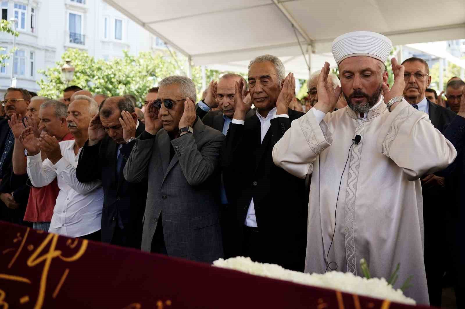 Efsane Başkan Adnan Polat'ın Babası Toprağa Verildi