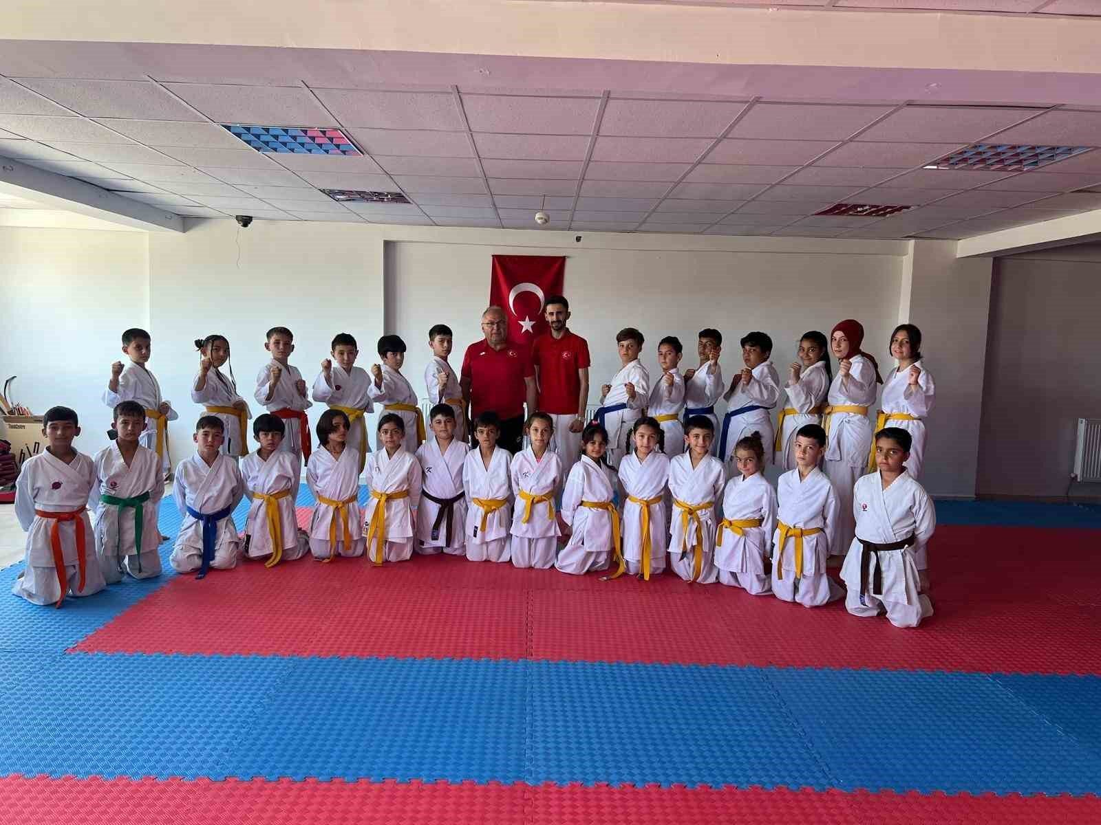 Afyonkarahisar'da Karate Ustası Kazandı