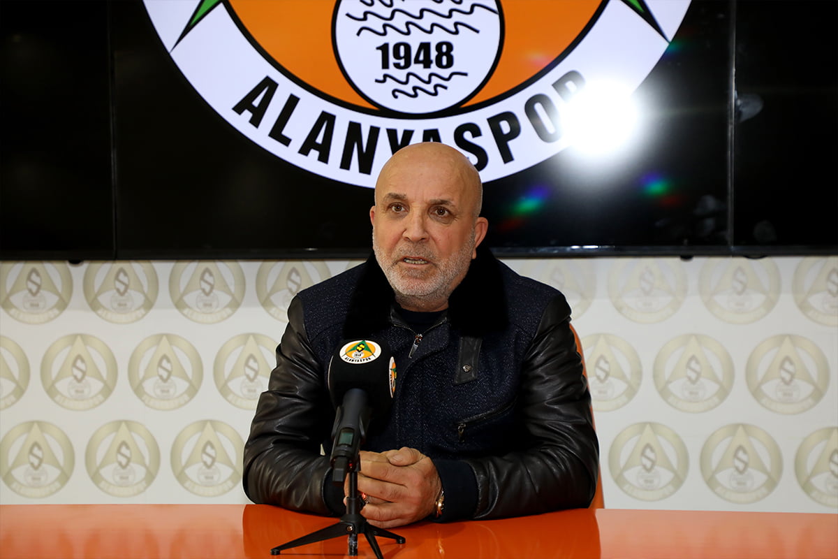 Alanyaspor Başkanı Çavuşoğlu: ‘Bu anlamlı maça herkesi bekliyoruz’