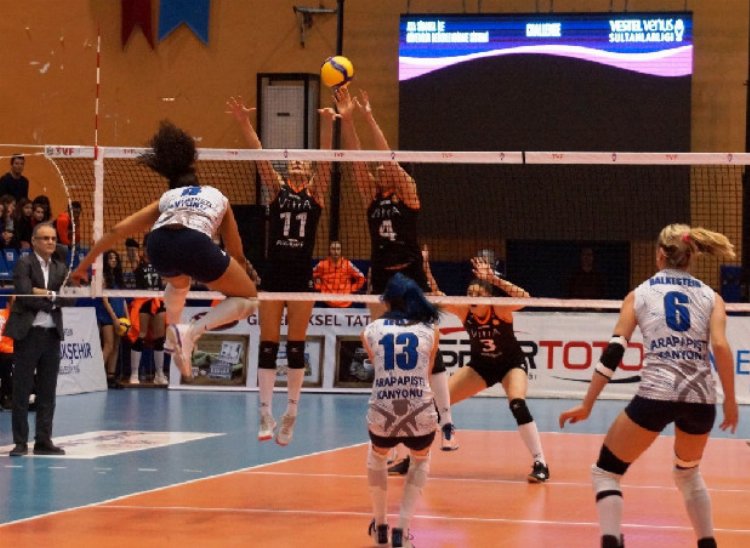 Aydın Büyükşehir Belediyespor: 1 - Eczacıbaşı Vitra: 3