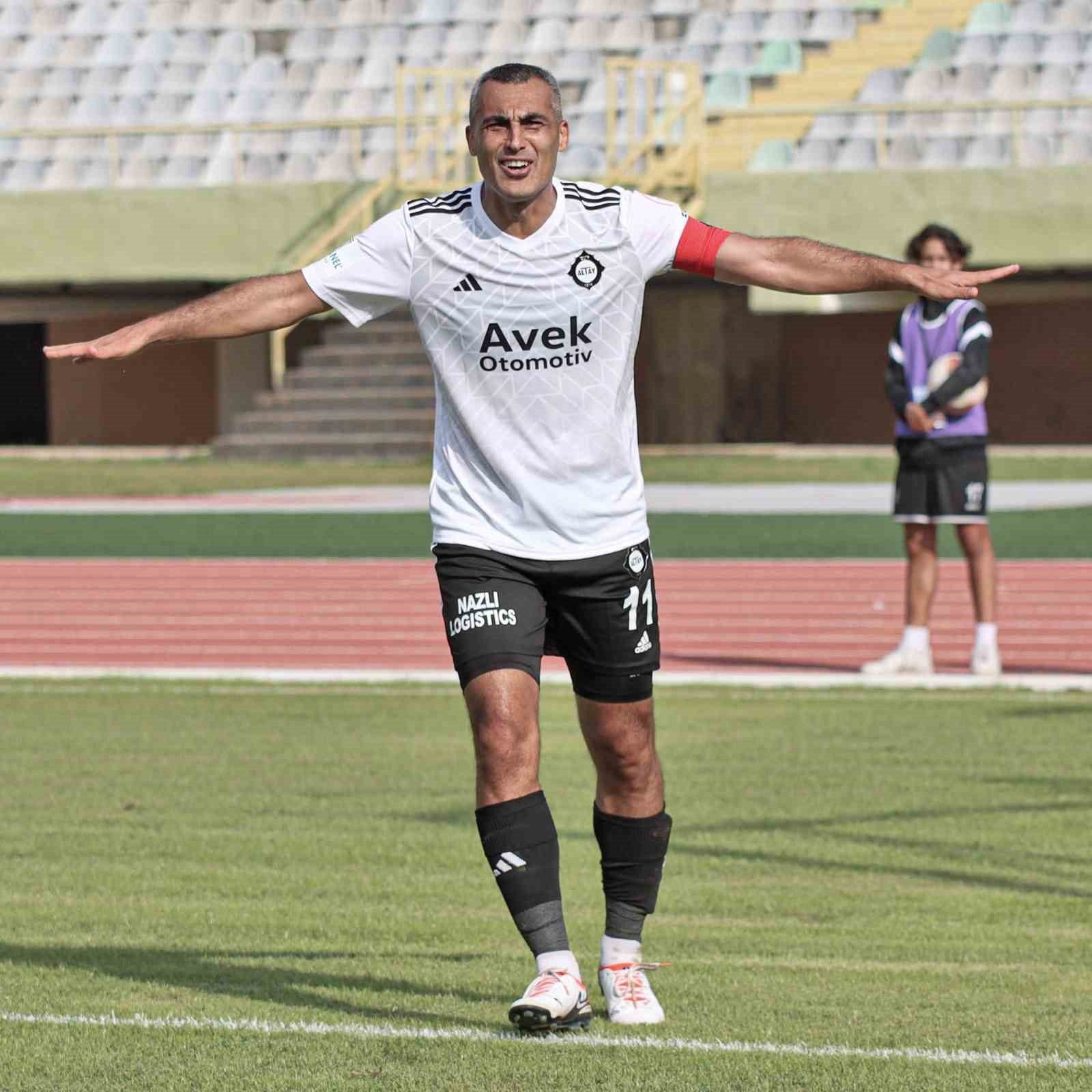 Altay’ın 42’lik golcüsü, bu sezon 3 gole ulaştı