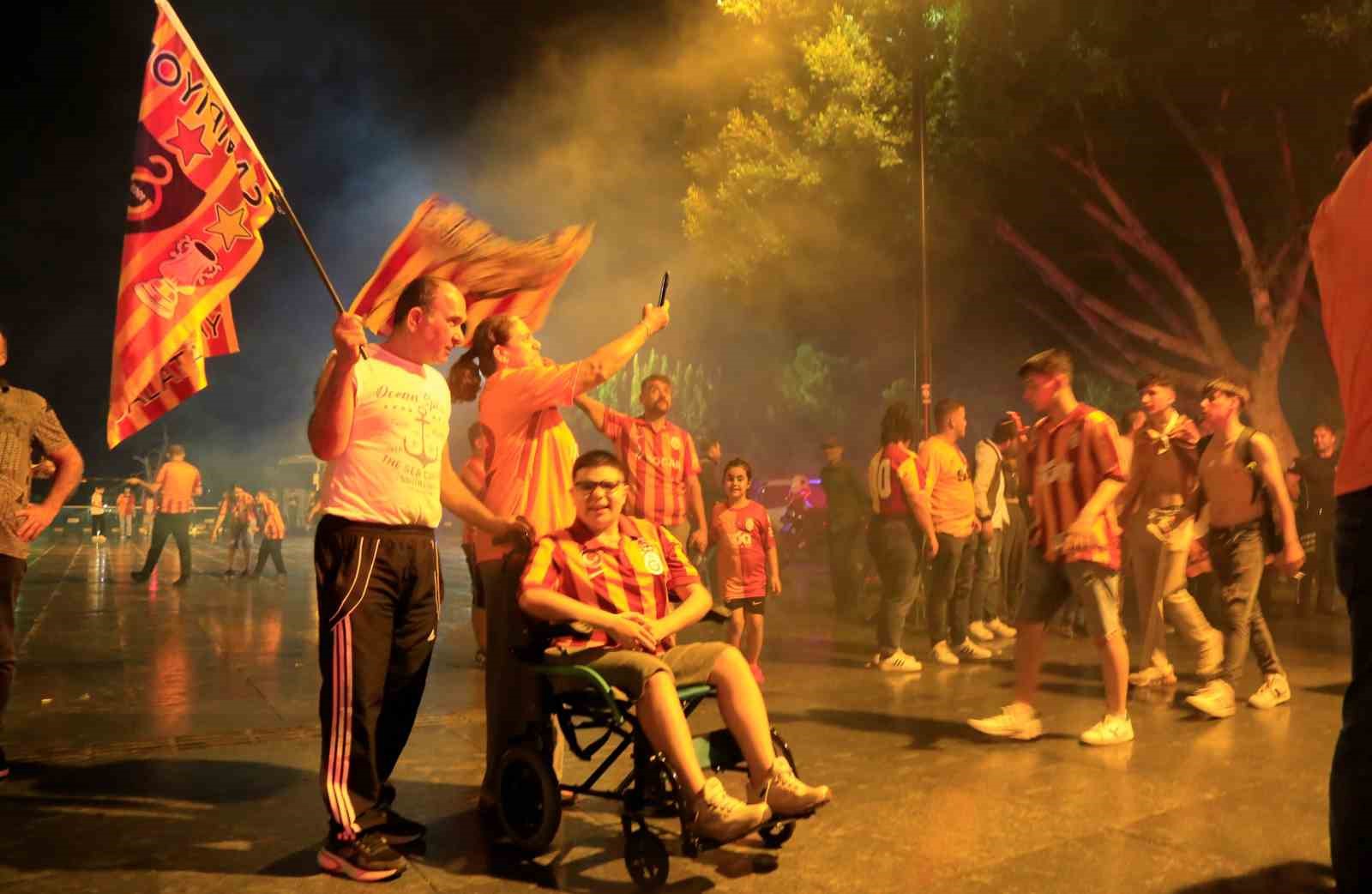 Cumhuriyet Meydanı, Antalya’nın Kutlama Kalbi Oldu
