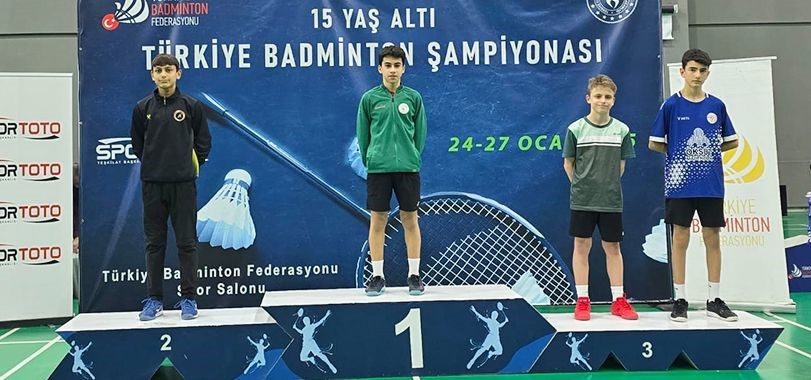 Badminton Sahalarında Çifte Zafer: Aras İkra Yalçın'ın Altın Yolculuğu