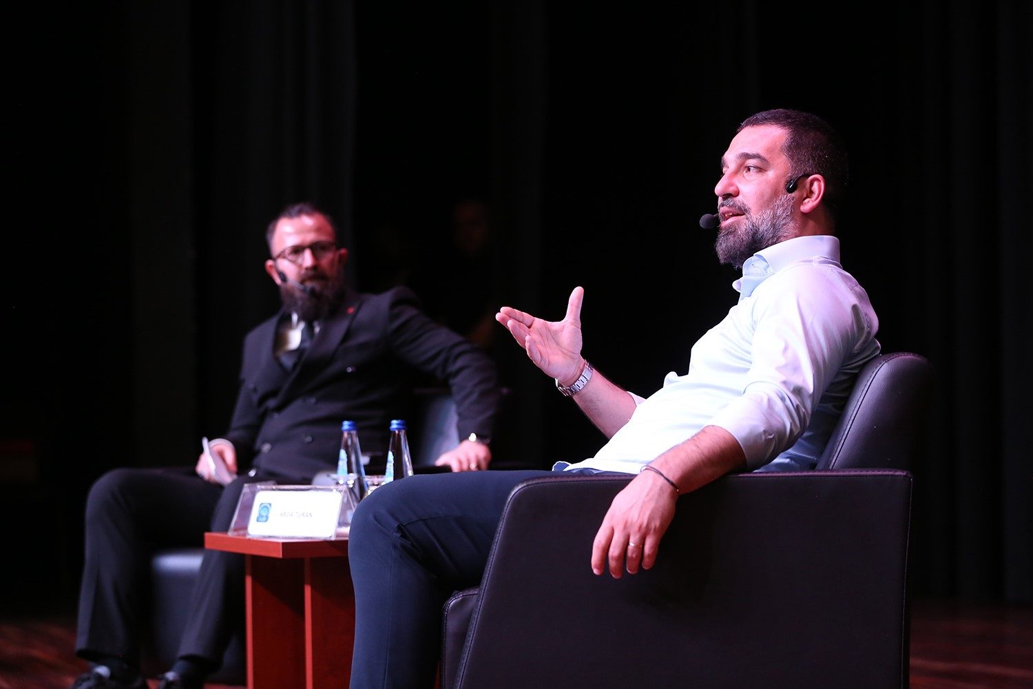 PAÜ'de Futbolun Yıldızı Arda Turan'dan Öyküler