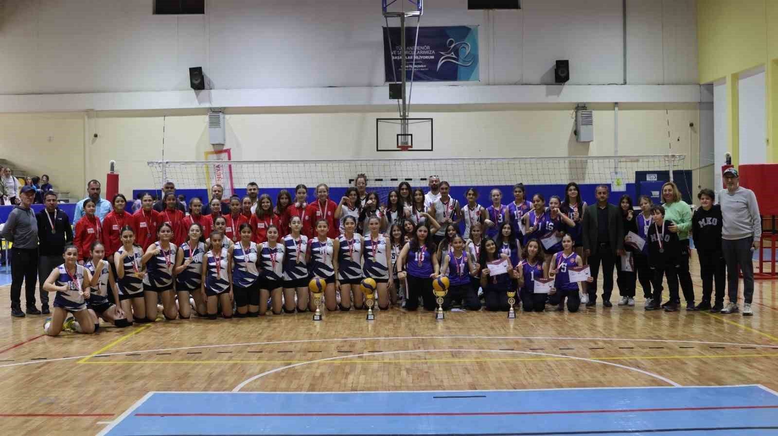 Aydın'da Okullar Arası Atletizm Yarışmaları Heyecan Yarattı