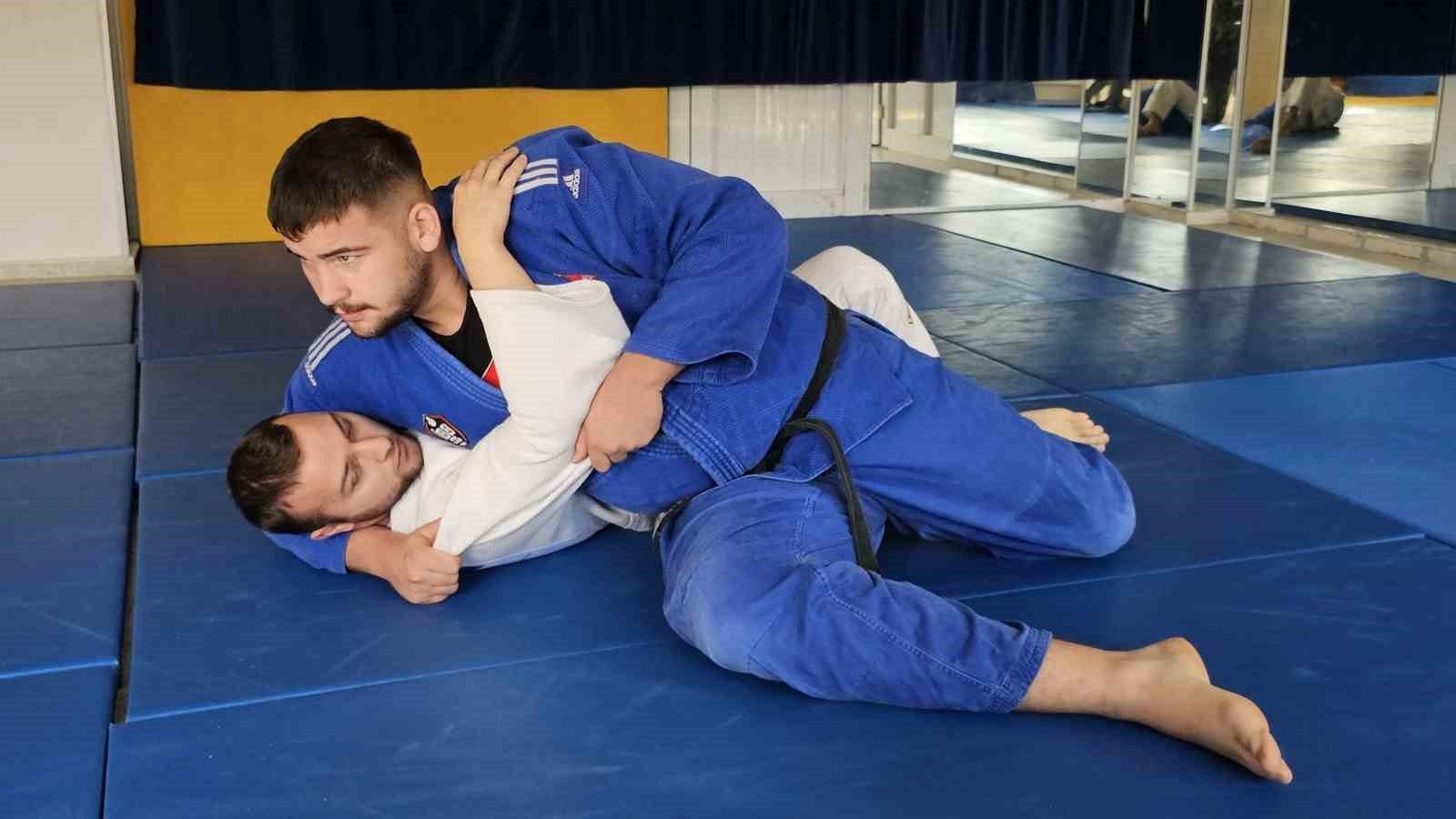 Balkan şampiyonu Berat, yeni hedeflerin peşinde