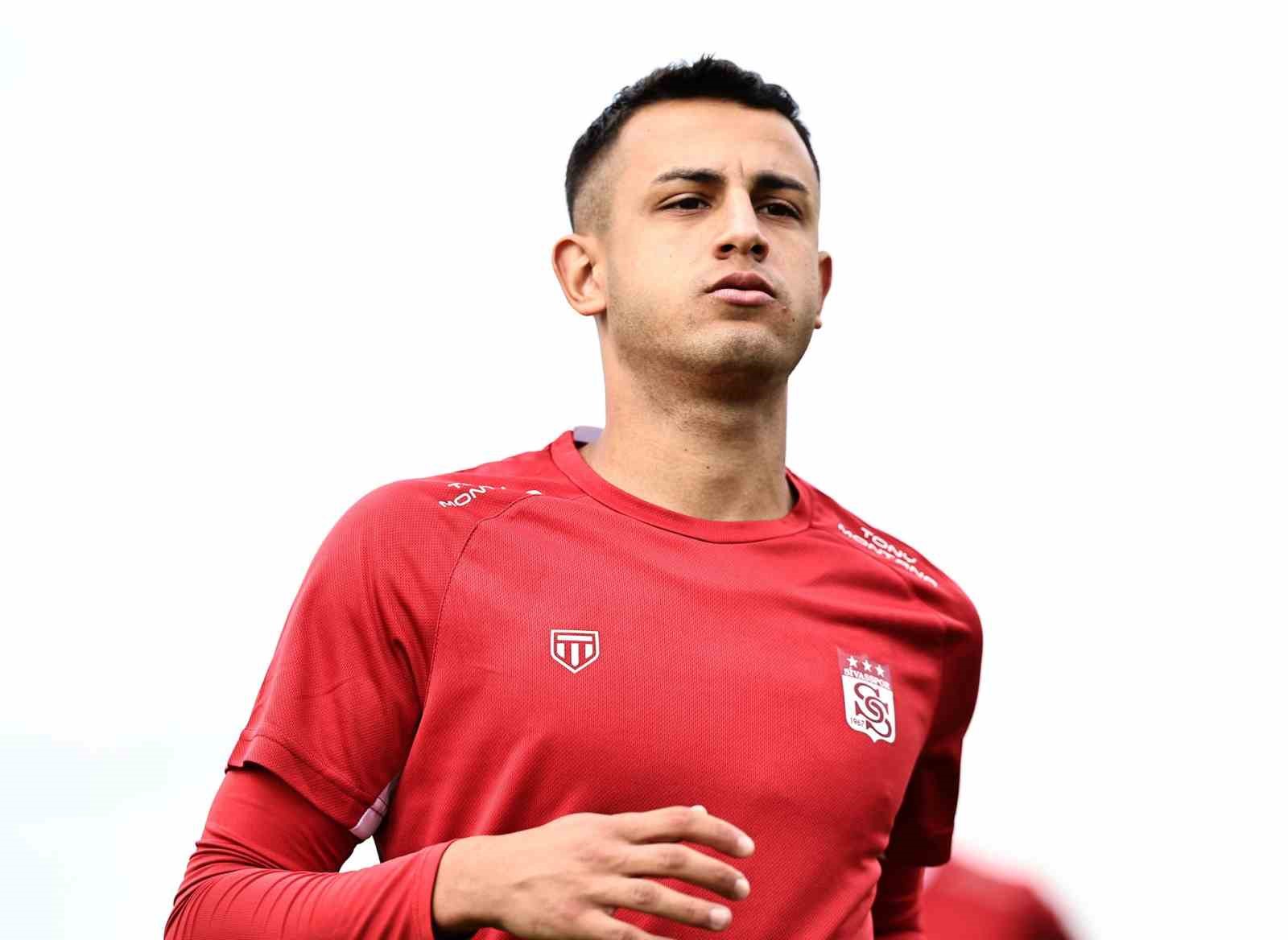 Sivasspor’un Golcüsü Elmaz, Yeni Maceralara Yelken Açıyor