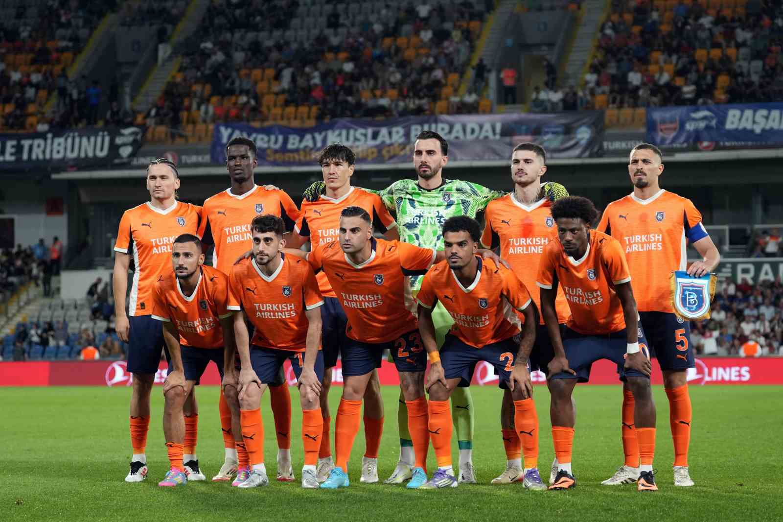 Başakşehir’de hedef, UEFA Konferans Ligi için mutlak galibiyet