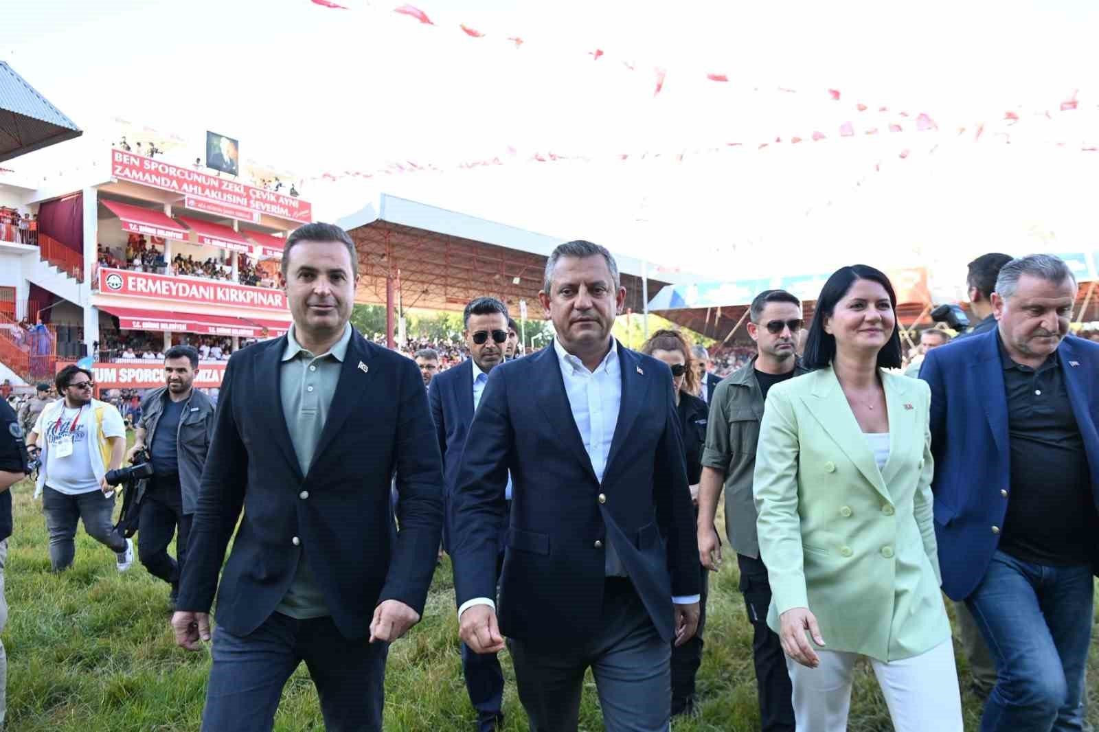 Akın'ın Tarihi Güreş Buluşması