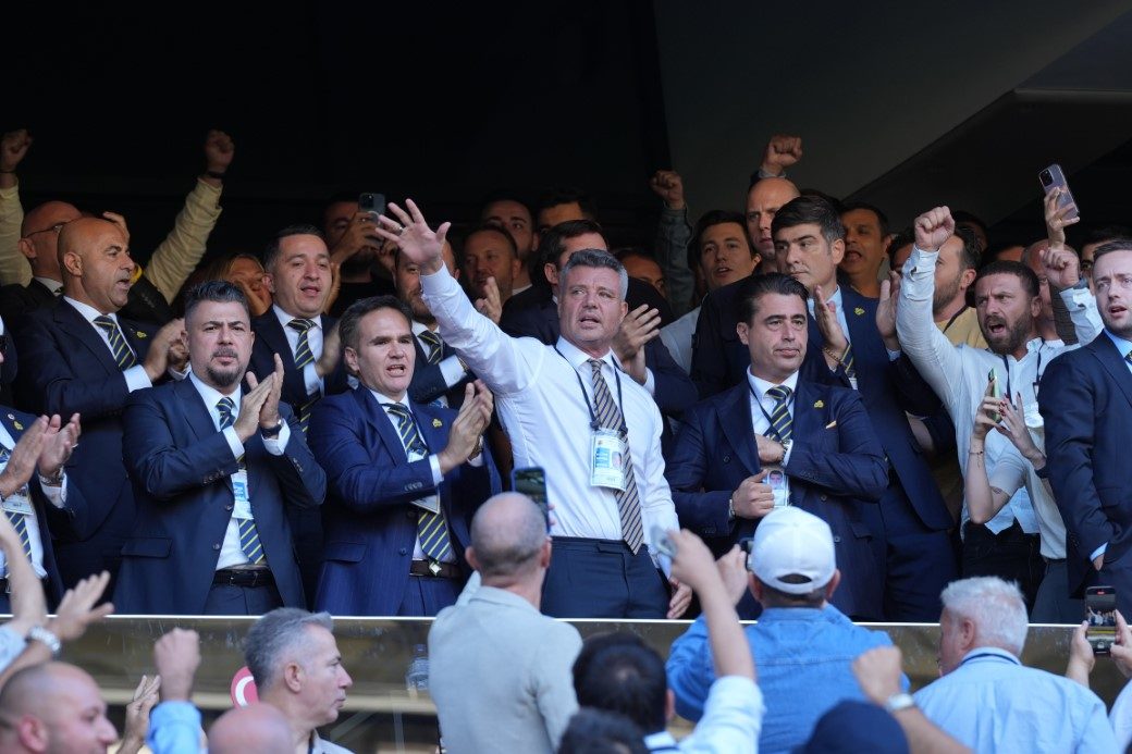Başkan Ali Koç ve yönetimi, idari ve mali açıdan ibra edildi