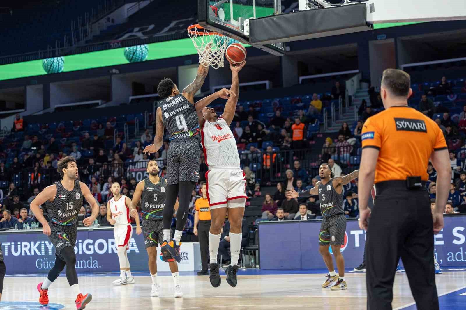 Basketbol Süper Ligi: Bahçeşehir Koleji: 100 - Aliağa Petkim Spor: 60