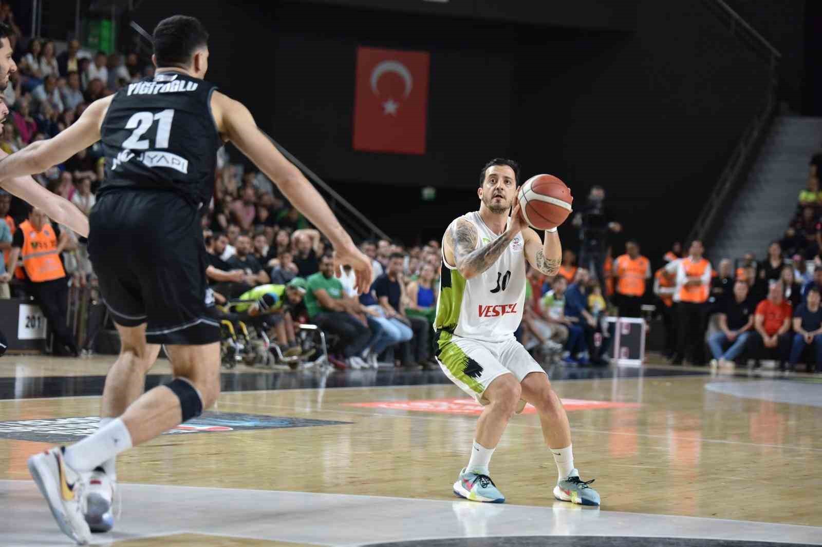 Beşiktaş, Basketbolda Yarı Finale Uçtu