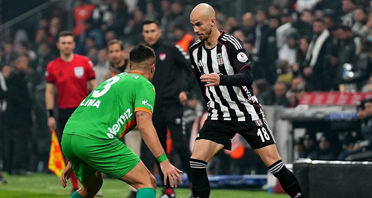 Beşiktaş evinde Alanyaspor ile berabere kaldı