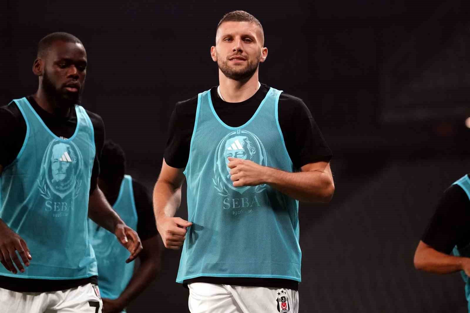 Kara Kartal'ın Kanatları Kırıldı: Rebic ile Yollar Ayrıldı
