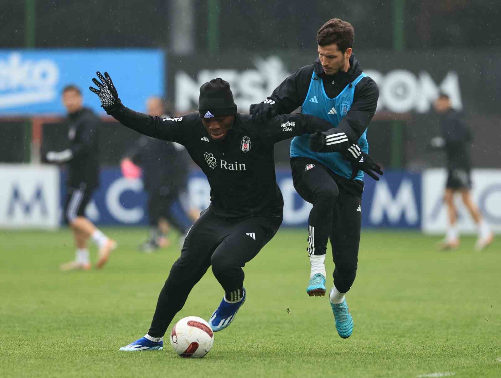 Beşiktaş’ta, Fenerbahçe maçı hazırlıkları devam etti