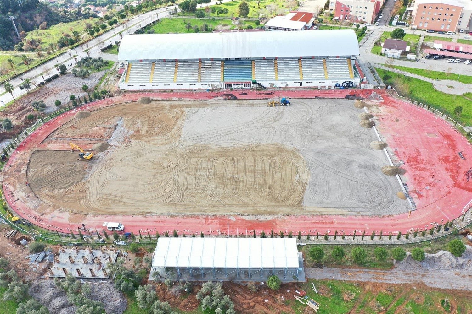 Binali Yıldırım Stadyumu'nun Yenilenmesi Hız Kesmeden Devam Ediyor