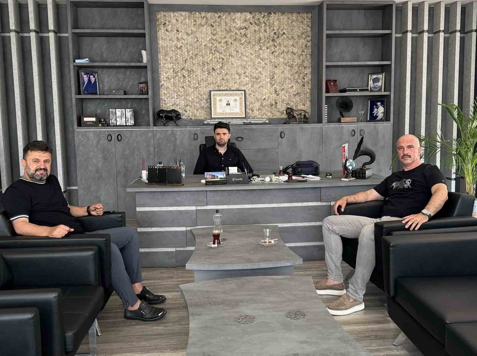 Uygun, Bursaspor'un Başkanını Ziyaret Etti