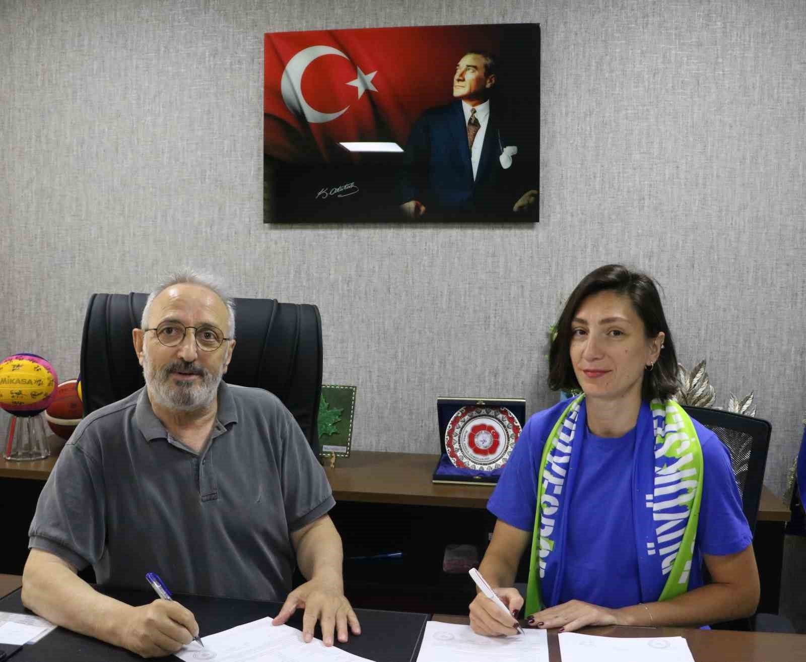 Bursa'nın Yeni Hücum Silahı: Betül Yılmaz