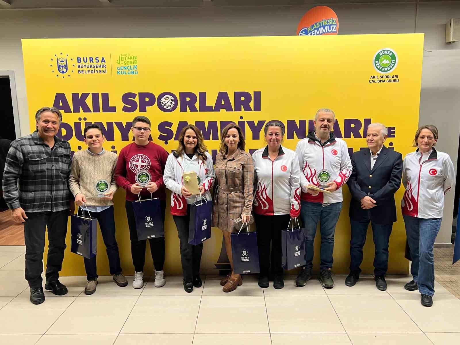 Bursa'da Beyin Gücünün Yarıştığı "Akıl Oyunları Şöleni"