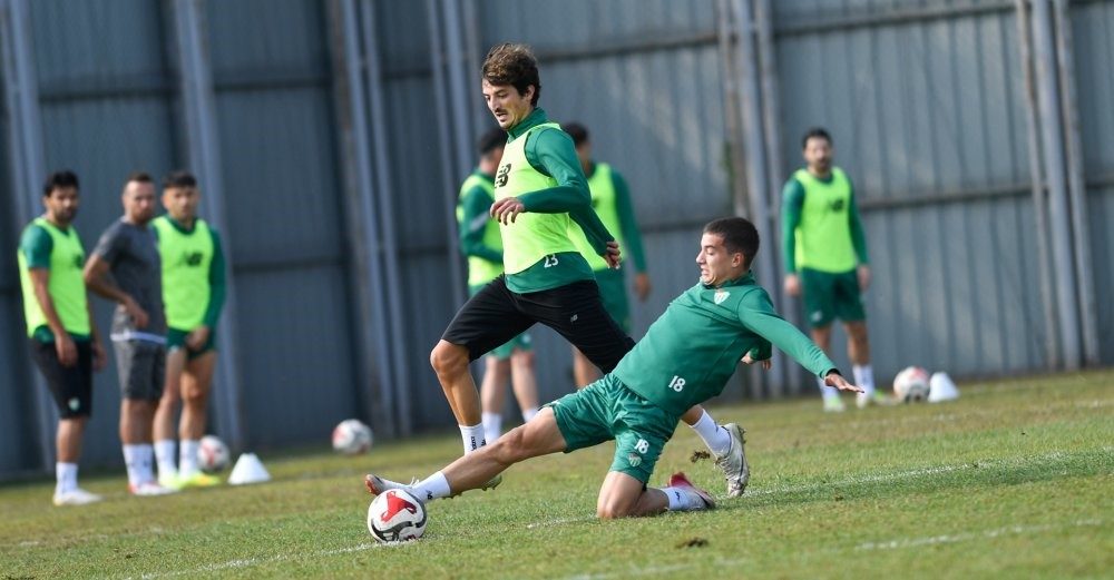 Bursaspor Antalya kampına çıkıyor