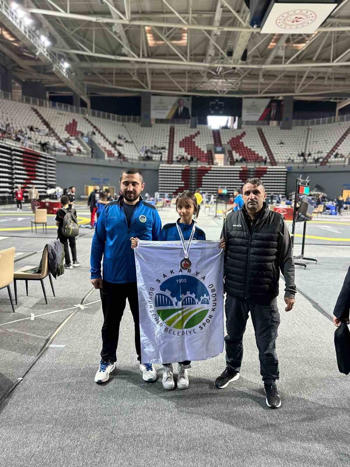 Büyükşehir sporcusu Sakarya’nın gururu oldu