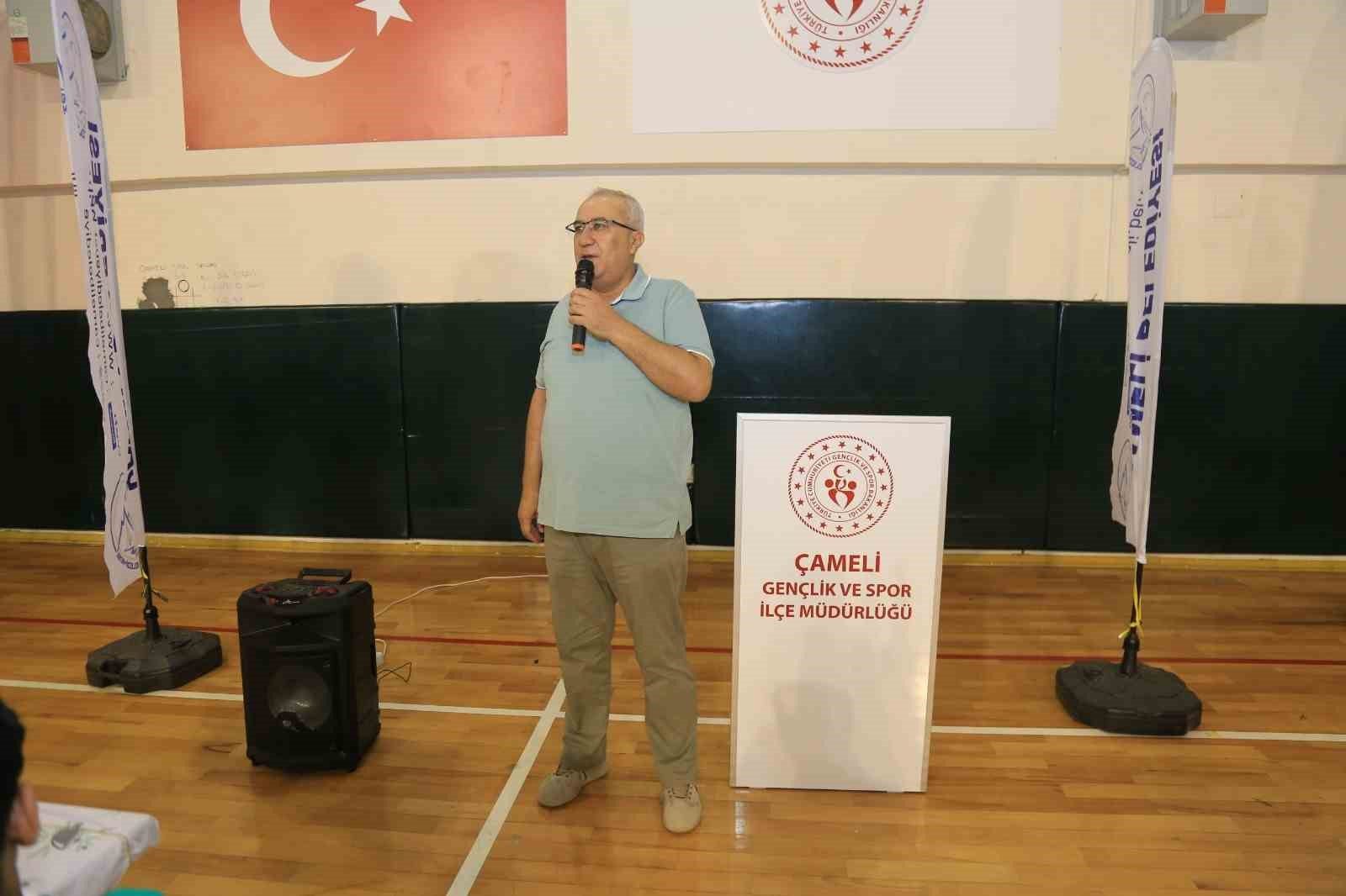 Çölün Kumlarında Beyinlerin Çarpışması: ELO Satranç Turnuvası Çameli'de Başladı