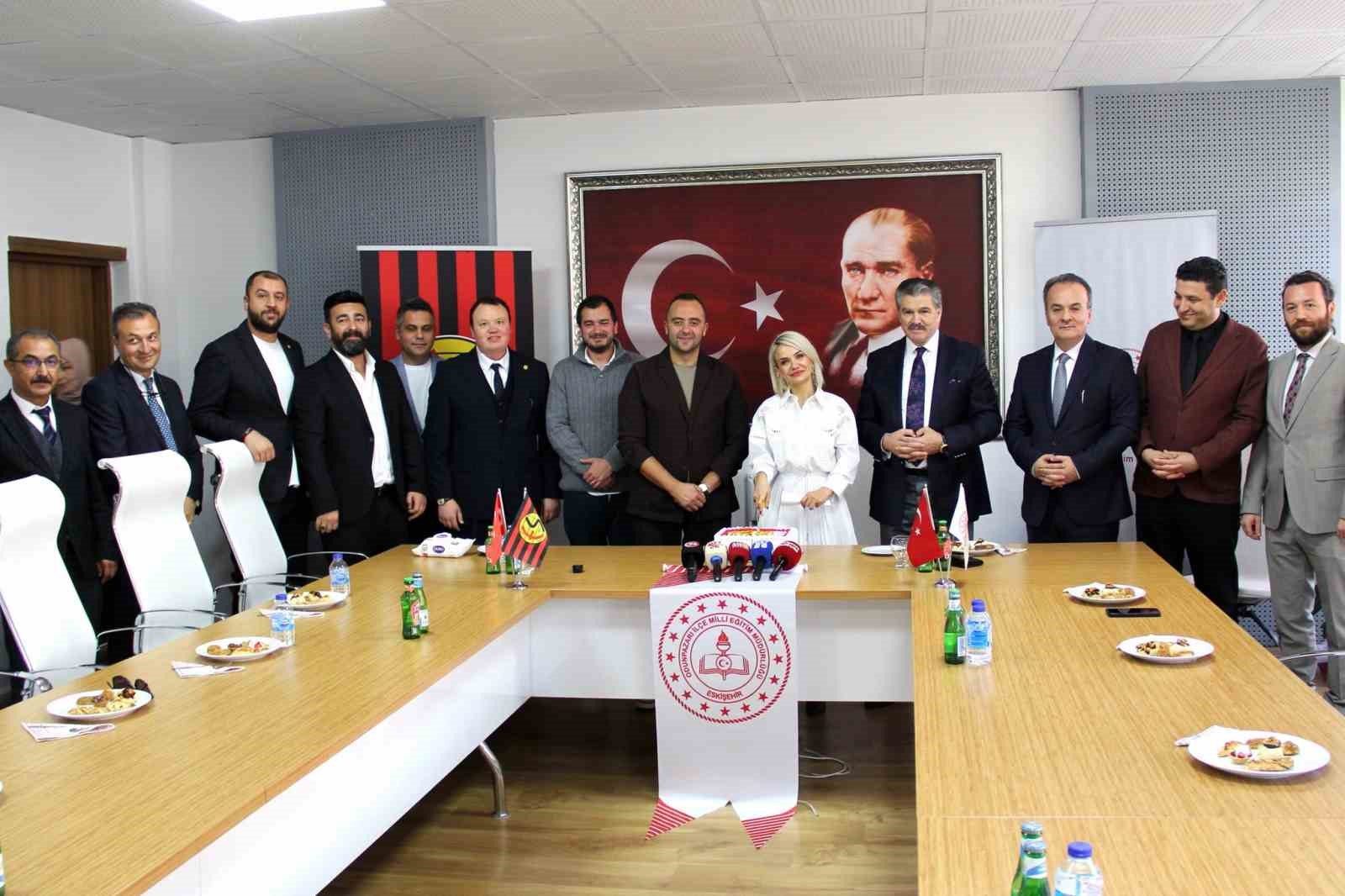 ‘Çocukların Tribün Coşkusu’ projesi başladı