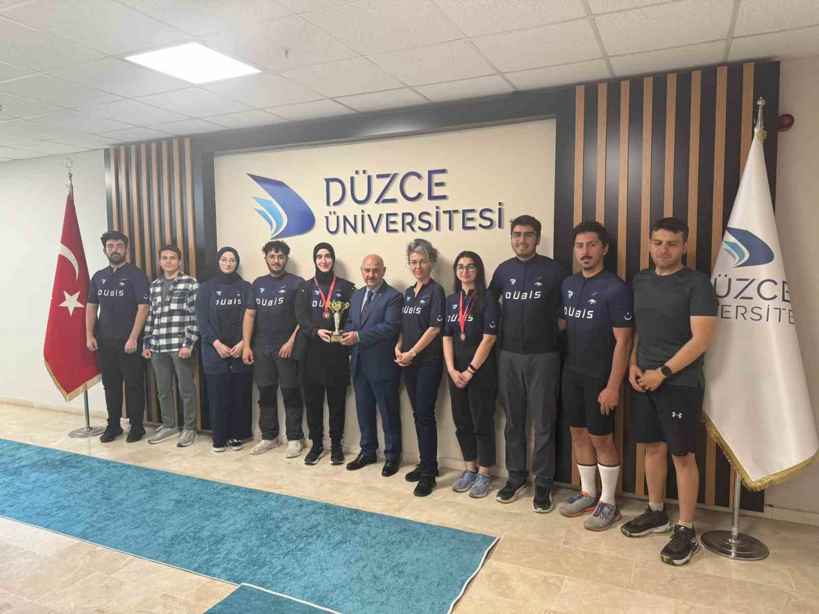 Dağ bisikleti yarışında büyük başarı