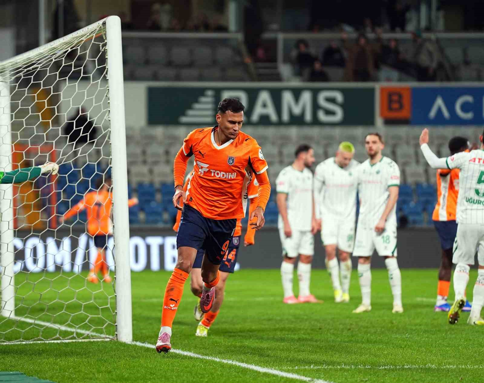 Davie Selke, son 6 haftada 6. golünü kaydetti