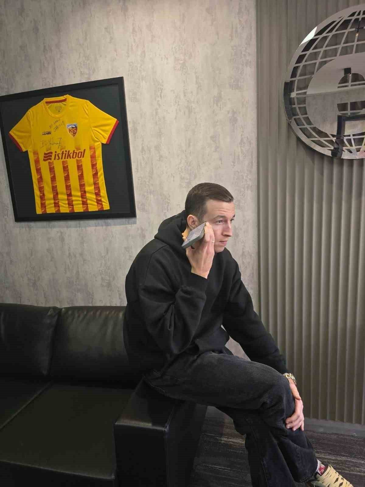 Denis Makarov Kayseri’ye geldi