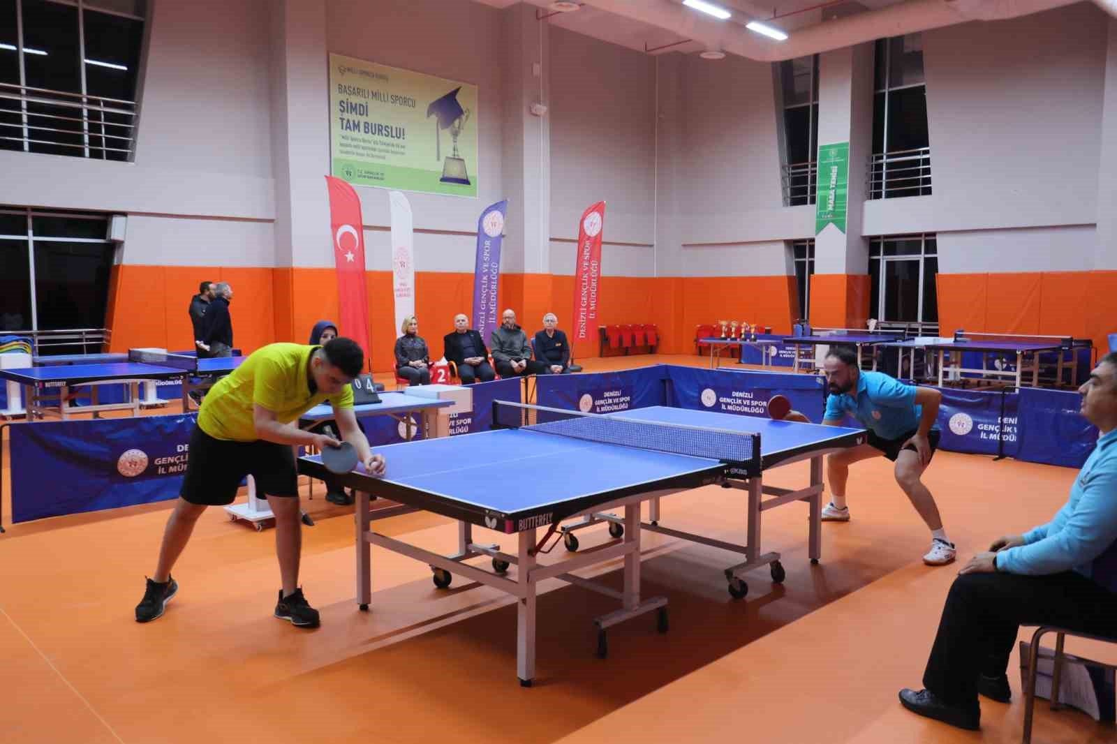 Denizli'nin Masalarında Ping Pong Coşkusu